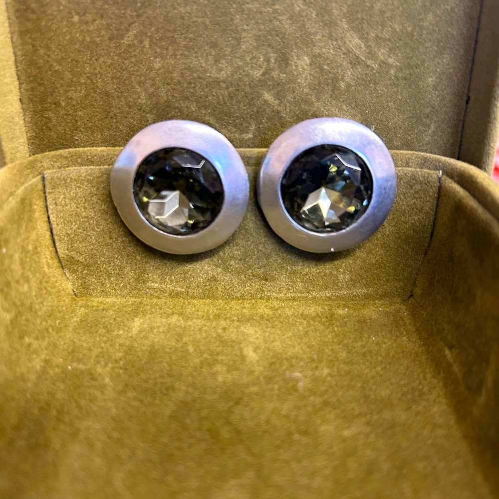Vintage Tancer II signed Silver and green glass stone clip Earrings